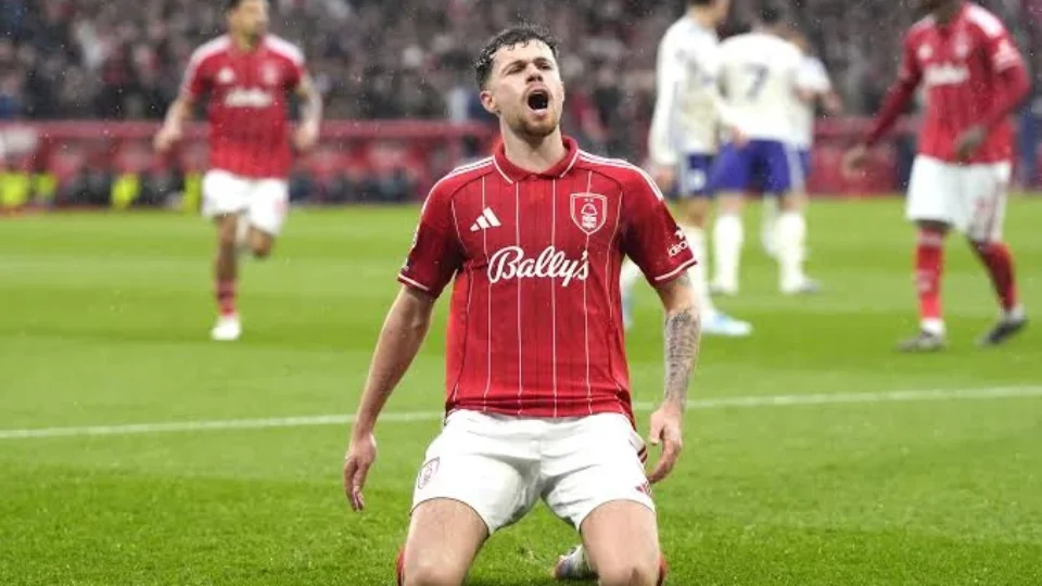 Nottingham Forest busca reação na Premier League e tenta afastar risco de queda