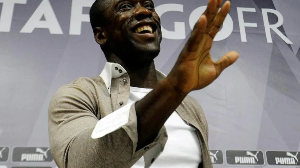 Corinthians anuncia Seedorf como novo técnico até o fim de 2027