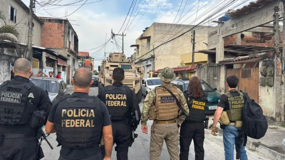 PF e PM prendem homem condenado a 23 anos por estupro de vulnerável no RJ, em Quissamã