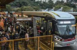 PF abre inquérito para investigar falta de ônibus no segundo turno das eleições