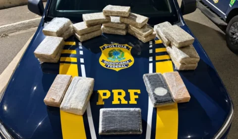 Dupla é presa com skunk, pasta base e cocaína escondidos em carro na BR-262
