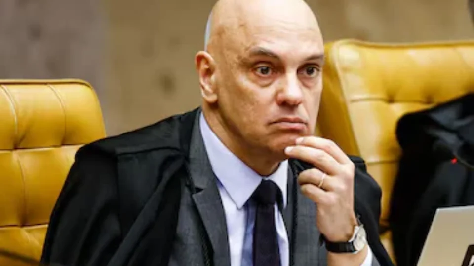 Decisão de Moraes contra Flávio é criticada por integrantes da cúpula da PGR