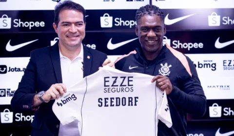 Seedorf chega a um Corinthians em crise e terá de fazer mais do que mudanças táticas para evitar a Série B