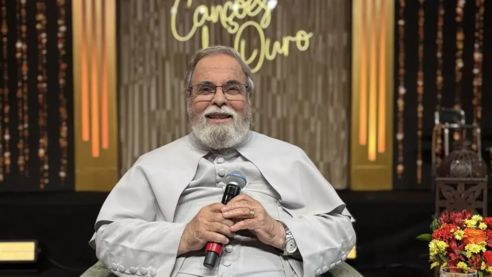 Padre Antonio Maria celebra 50 anos de sacerdócio com show especial na TV Aparecida