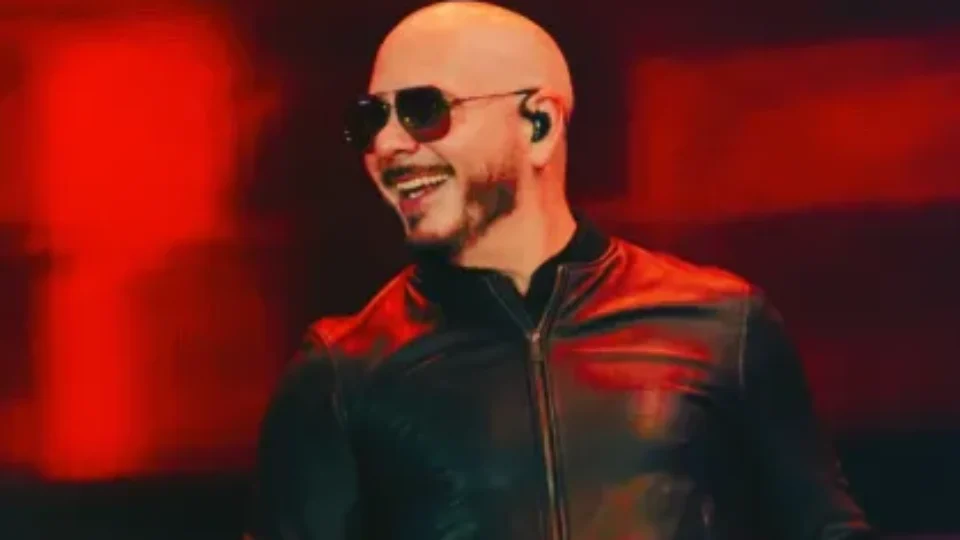 Pitbull anuncia show único em São Paulo em 2027 com Pedro Sampaio; veja preços