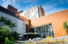Albert Einstein repudia médico após declaração contra pacientes petistas
