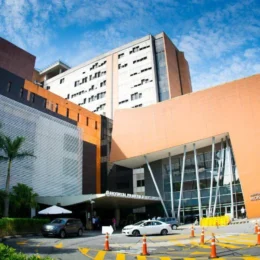 Albert Einstein repudia médico após declaração contra pacientes petistas