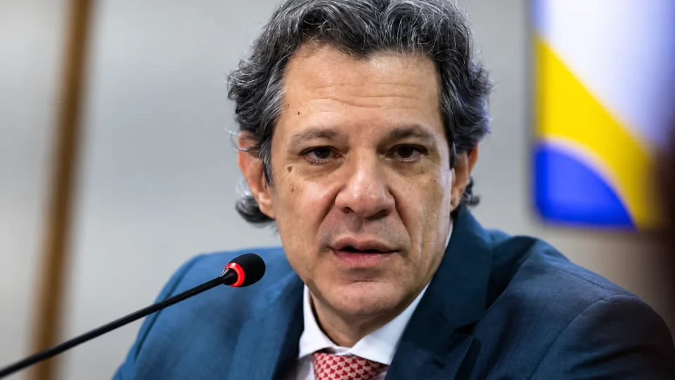 Partidos não devem temer protagonismo dos jovens na política, afirma Haddad
