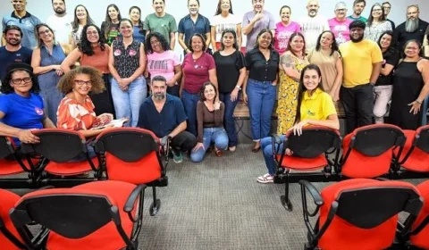 Professores da rede pública do DF paralisam atividades nesta quarta-feira (21)
