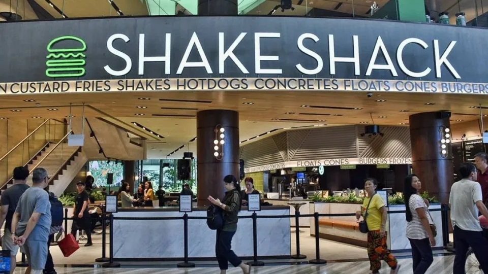 Shake Shack chega ao Brasil em 2027 com 40 lojas previstas