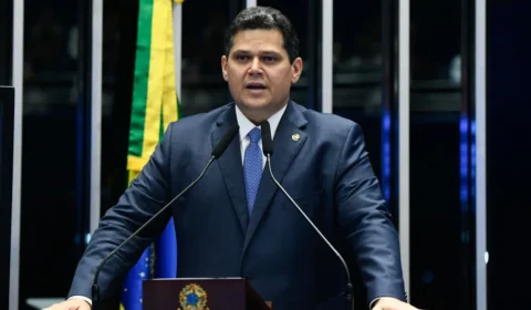 Davi Alcolumbre diz ter votos suficientes para aprovar fim da escala 6×1 no Senado