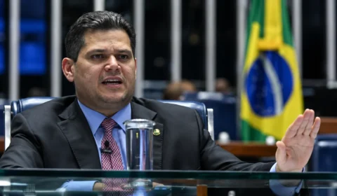 Alcolumbre anuncia promulgação da PEC que acaba com a escala 6×1 nesta sexta