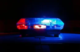Mulher é morta a tiros pelo marido dentro de casa em MG