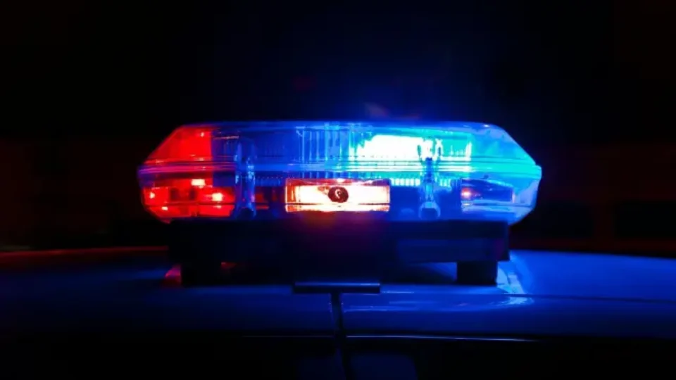 Mulher é morta a tiros pelo marido dentro de casa em MG