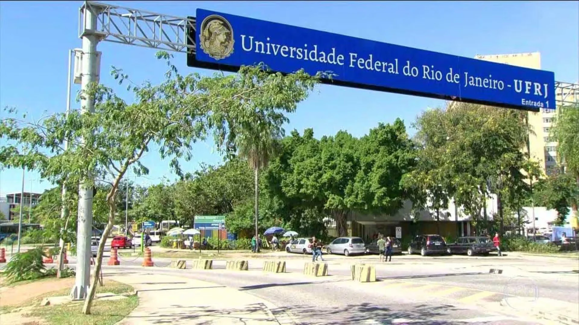 A abertura da investigação não significa que todos os participantes do concurso estejam sob suspeita. Os investigados têm direito à ampla defesa, e a apuração não representa condenação.