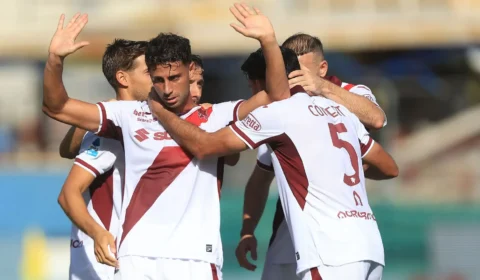 Torino vence Monza por 3 a 2, chega à terceira vitória seguida e supera Juventus