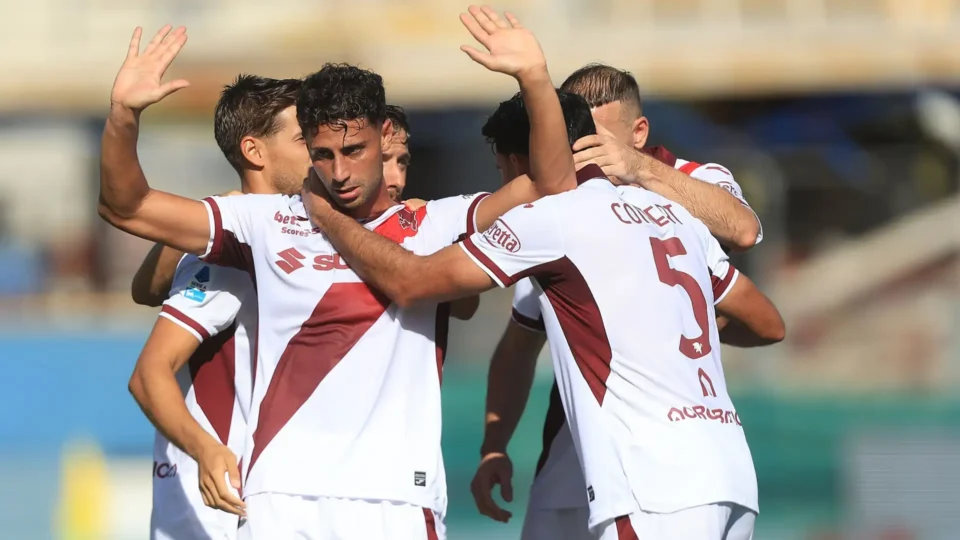 Torino vence Monza por 3 a 2, chega à terceira vitória seguida e supera Juventus