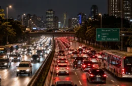 Trânsito agora: São Paulo registra 916 km de lentidão nesta sexta-feira, véspera do feriadão de Finados