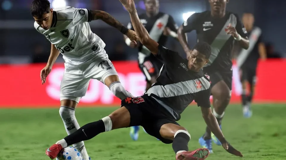 Brasileirão 29ª rodada: Botafogo x Vasco hoje às 20h30 no Prime
