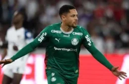 Palmeiras encerra preparação para enfrentar o Vasco e pode ter Vitor Roque como titular