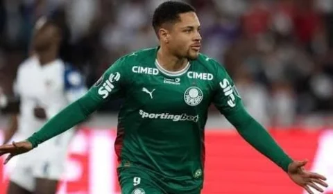 Palmeiras encerra preparação para enfrentar o Vasco e pode ter Vitor Roque como titular