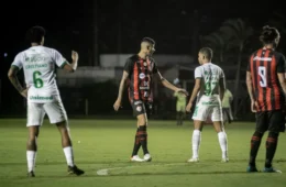 Vitória encara Chapecoense com desfalques hoje no Barradão às 20h
