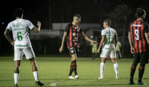 Vitória encara Chapecoense com desfalques hoje no Barradão às 20h