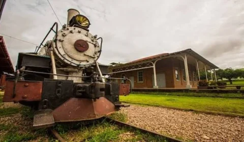 Porto Velho celebra 112 anos com bolo gigante, shows e festa na Madeira-Mamoré