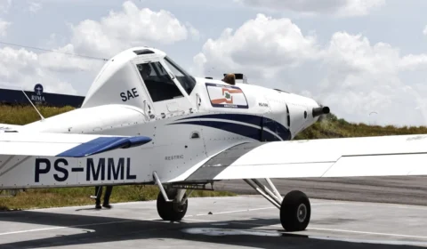 Amazonas mobiliza avião capaz de lançar quase 2 mil litros de água contra incêndios