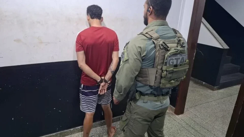 Condenado a 21 anos por morte de professor durante fuga de assaltos é preso em Macapá