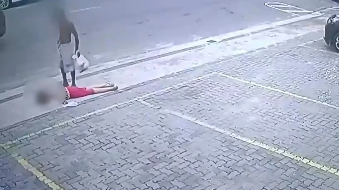 Vila Velha, Espírito Santo, Praia da Costa, Idosa, Roubo, Assalto, Cordão de Ouro, Adolescente Apreendido, Polícia Militar, Violência Contra Idosos, Câmera de Segurança, NC News