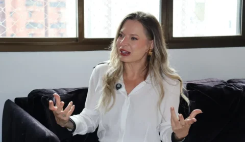Joice Hasselmann acusa Bolsonaro de tentar matá-la e vota em Lula