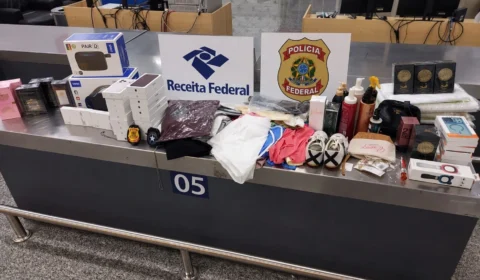 PF prende duas mulheres com eletrônicos e cosméticos importados ilegalmente no Galeão