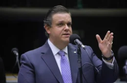 Reforma da Previdência é para “ferrar o trabalhador”, afirma ministro de Lula