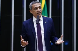 Quem é Gustavo Gayer? Conheça o candidato do PL ao Senado por Goiás