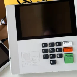 Eleitor do DF deve levar cerca de 41 segundos para votar no segundo turno