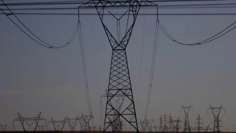 Rede elétrica do DF recebe reforço para evitar apagões durante votação