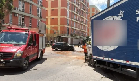 Acidente entre caminhão e carro deixa motorista ferido e interdita avenida no Guará