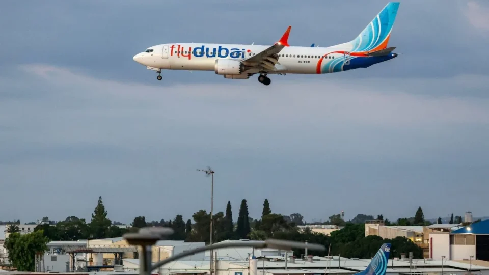 Entenda como Boeing da Flydubai resistiu a mergulho extremo e conseguiu pousar em segurança