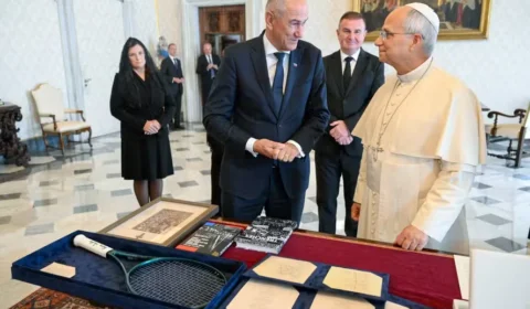 Livro com anotações pessoais do papa Francisco ao longo de 30 anos será lançado em novembro