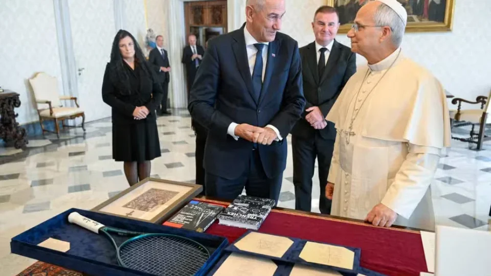 Livro com anotações pessoais do papa Francisco ao longo de 30 anos será lançado em novembro