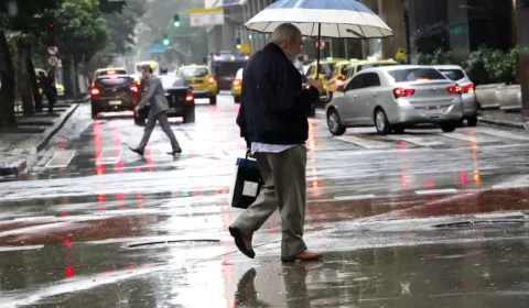 Chuva forte e ventos podem atingir regiões do Brasil neste domingo de eleições