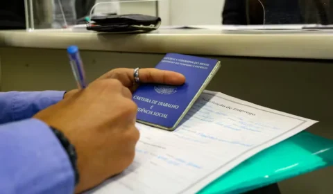 Rede de supermercados abre 130 vagas de emprego em João Pessoa; veja como participar