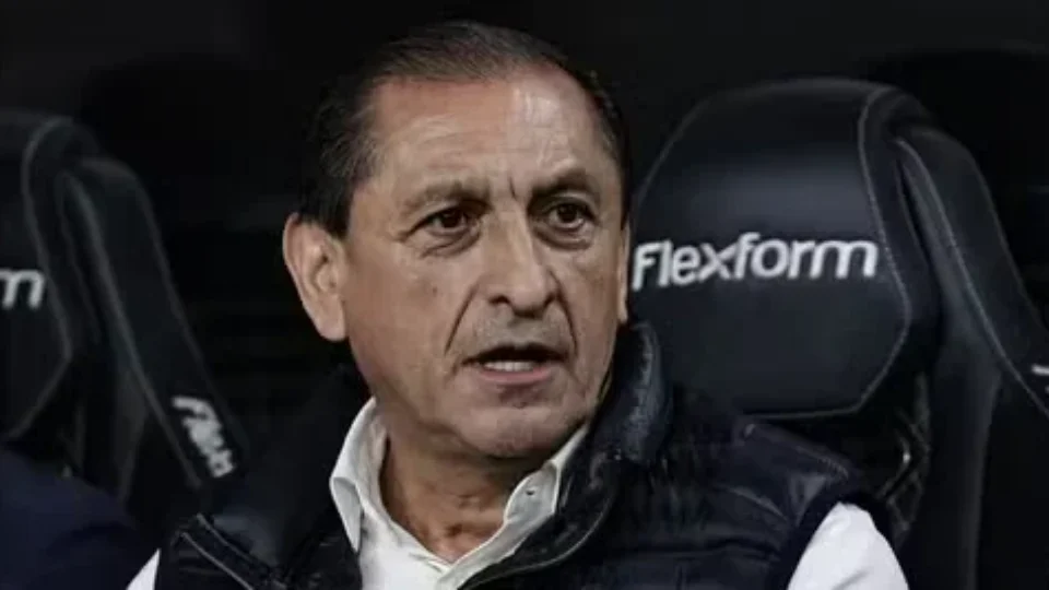 Ramón Díaz ganha força para voltar ao Corinthians após demissão de Diniz; entenda os motivos