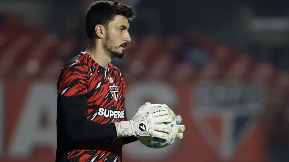 São Paulo x Santos hoje 20h: clássico no Morumbi com 7 desfalques