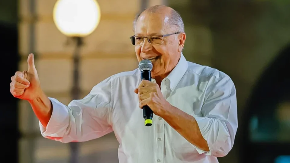 Alckmin vai a Minas Gerais para discutir terras raras e agronegócio