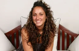 Morre Amber Siyavus, ex-participante do Big Brother dos EUA, aos 46 anos
