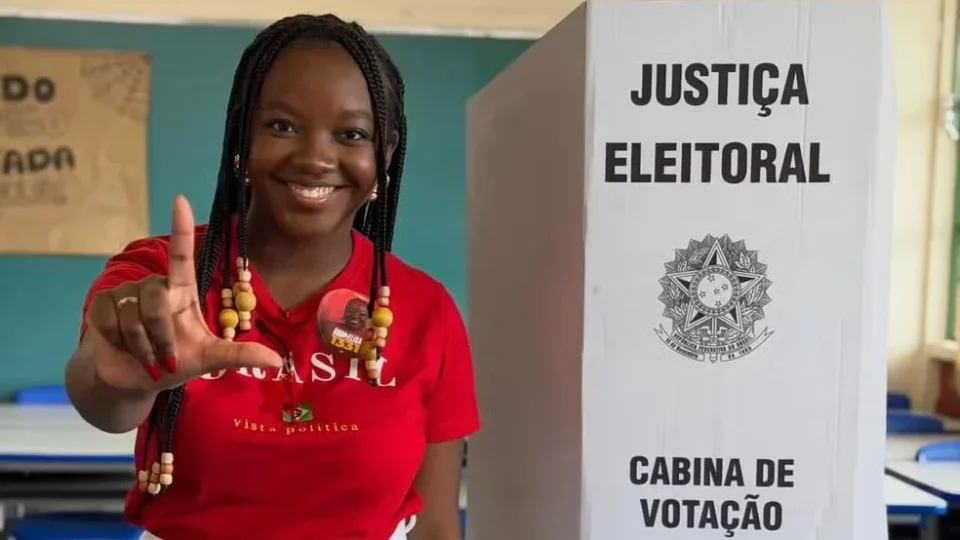 Quem é Ana Elisa, influenciadora de 21 anos eleita deputada federal por MG