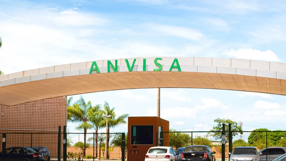 Anvisa manda recolher lote de linguiça após detectar bactéria que causa infecção
