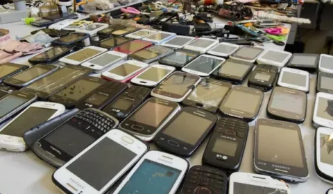 Governo autoriza bloqueio de celulares em presídios sem ordem judicial